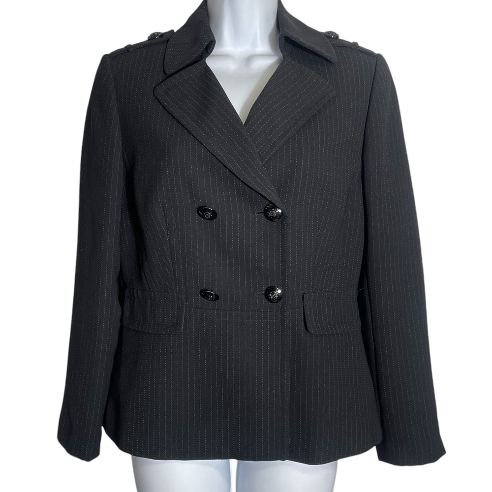 Tahari blazer size 6 petite black with white pinstripes jacket‎ blazer 🖤🖤